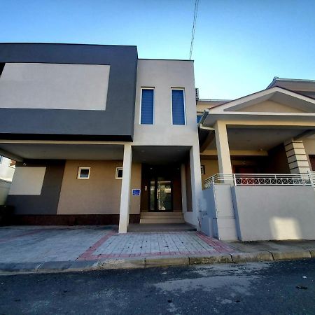 Vila Manuela Aparthotel Gevgelija Exteriör bild