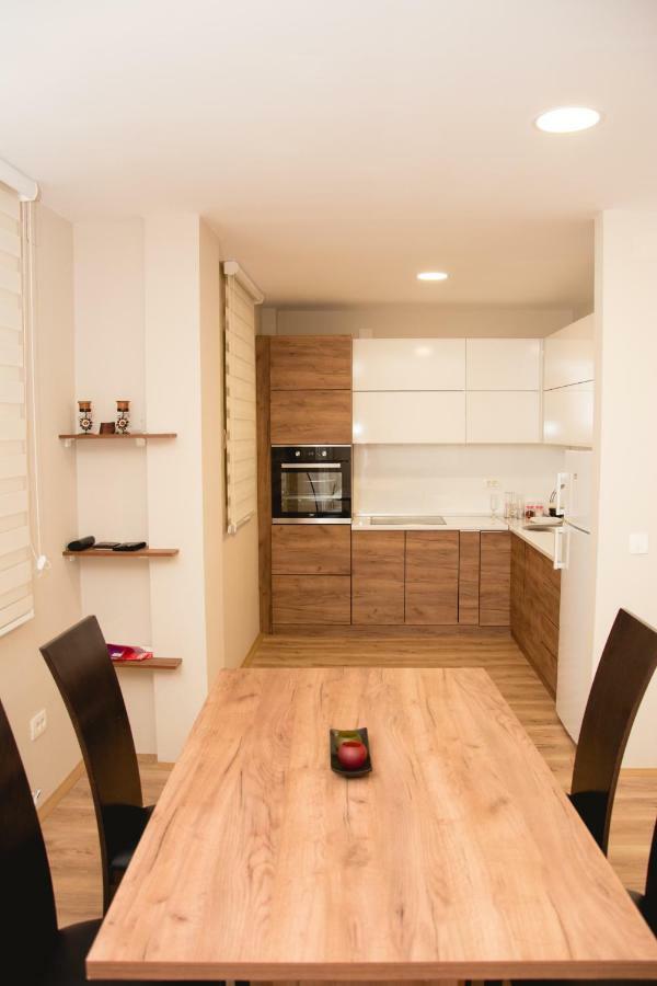 Vila Manuela Aparthotel Gevgelija Exteriör bild