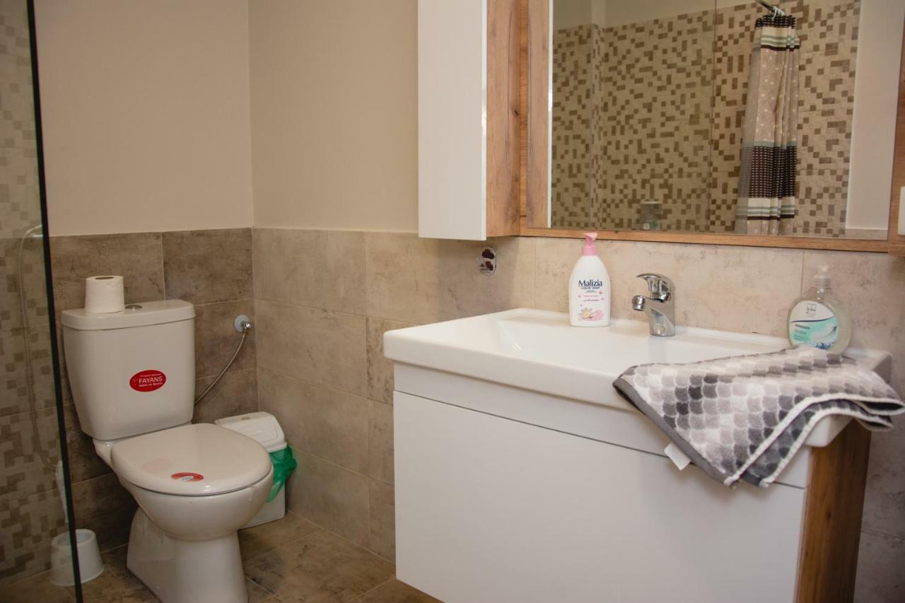 Vila Manuela Aparthotel Gevgelija Exteriör bild