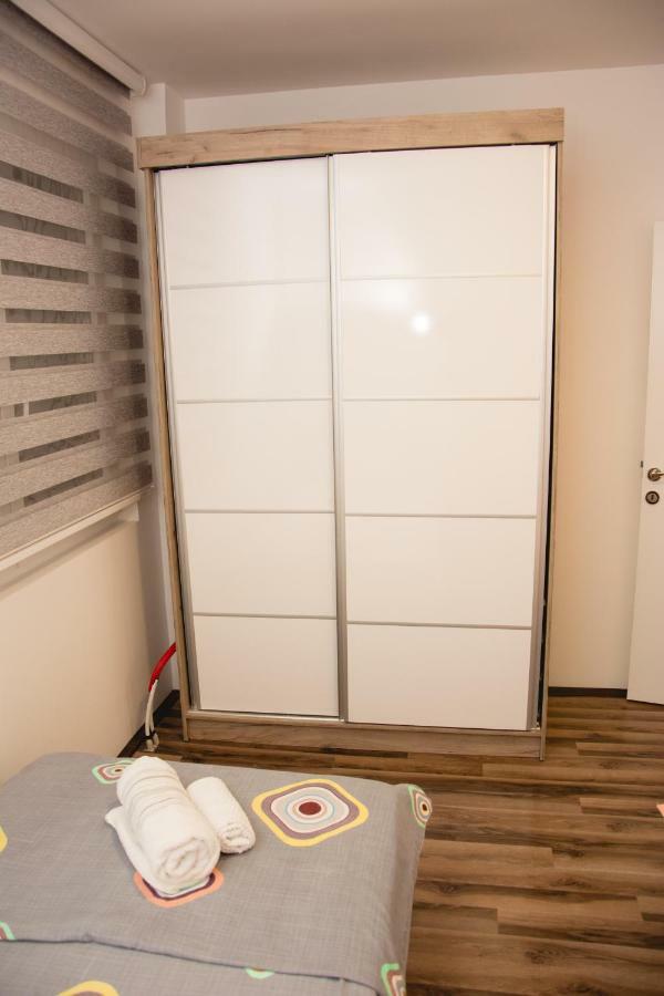 Vila Manuela Aparthotel Gevgelija Exteriör bild