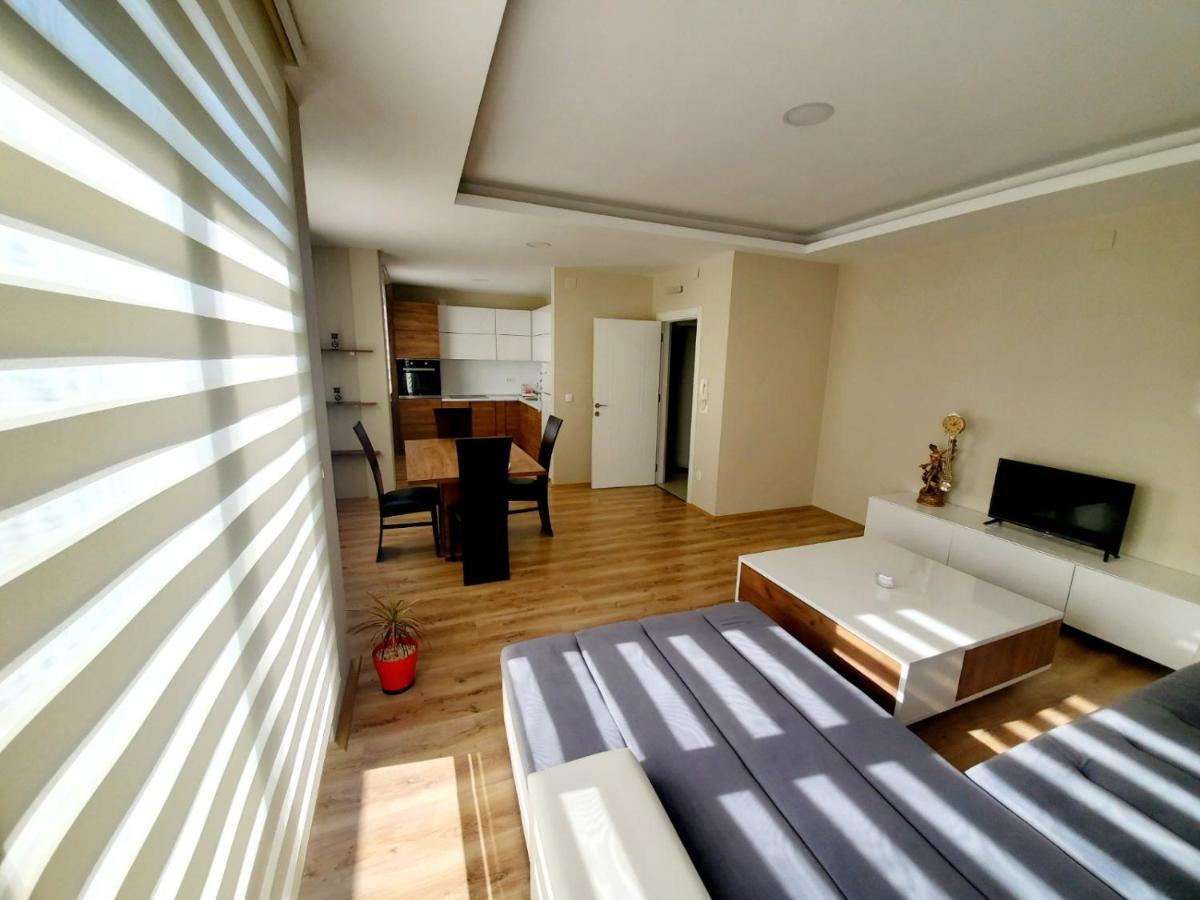 Vila Manuela Aparthotel Gevgelija Exteriör bild