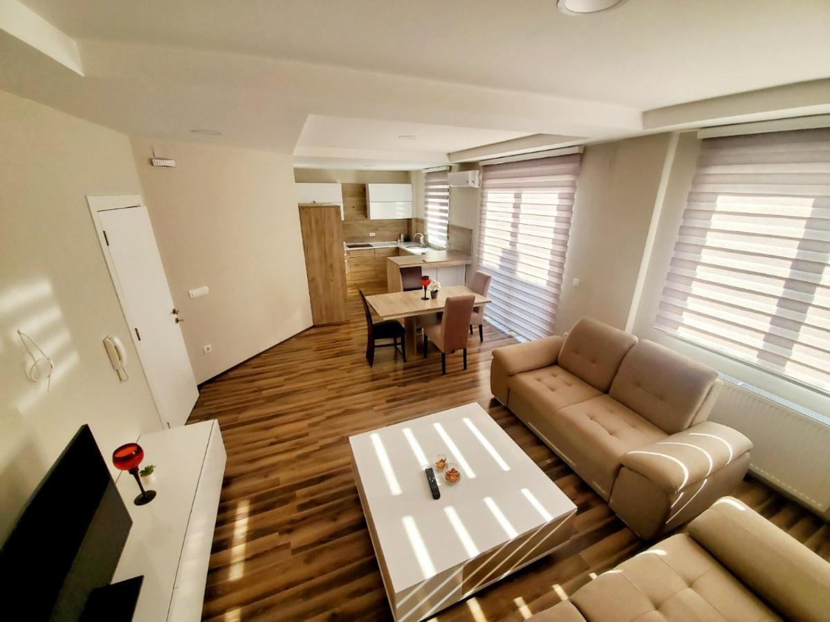 Vila Manuela Aparthotel Gevgelija Exteriör bild
